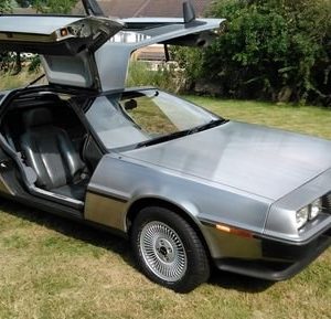 Delorean RHD (volante à direita)